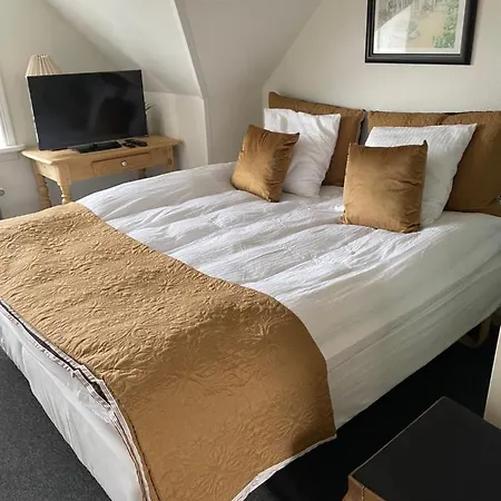 Sleep In - Close By Herning, Legoland, Givskud Zoo Holiday home Brande