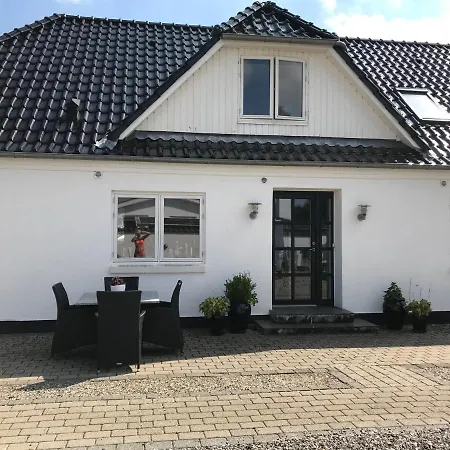 Sleep In - Close By Herning, Legoland, Givskud Zoo Brande