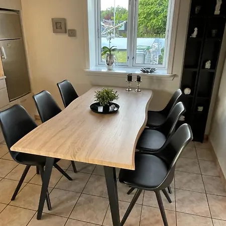 Holiday home Sleep In - Close By Herning, Legoland, Givskud Zoo Brande