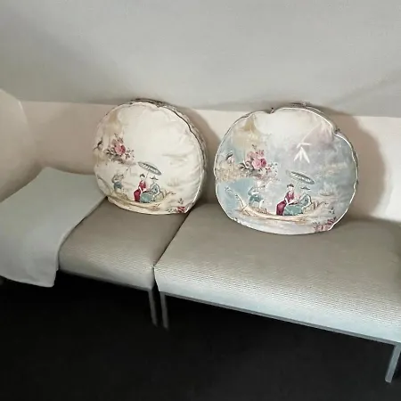 Sleep In - Close By Herning, Legoland, Givskud Zoo *